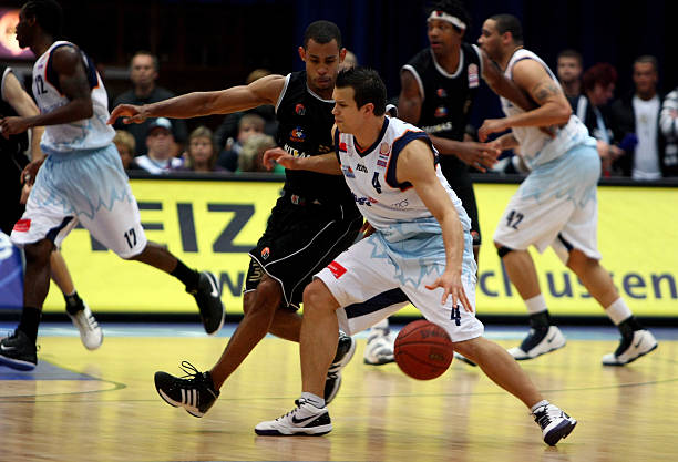 以艾米莉为 以艾米莉为